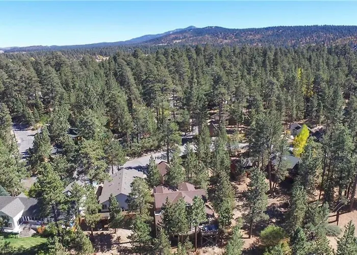 Lakeside Family Retreat