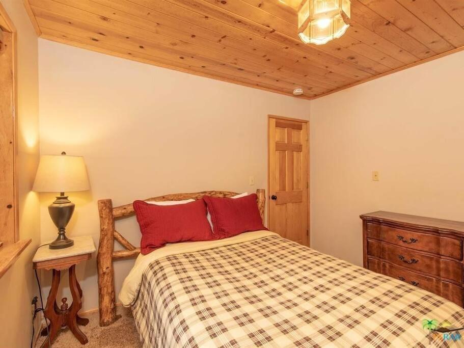 Lakeside Family Retreat Holiday home Big Bear Lake