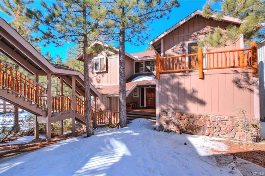 Lakeside Family Retreat * Big Bear Lake